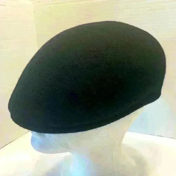 Vintage Huckel Bora super black,100% wool Felt size medium newspaper, boy, cap